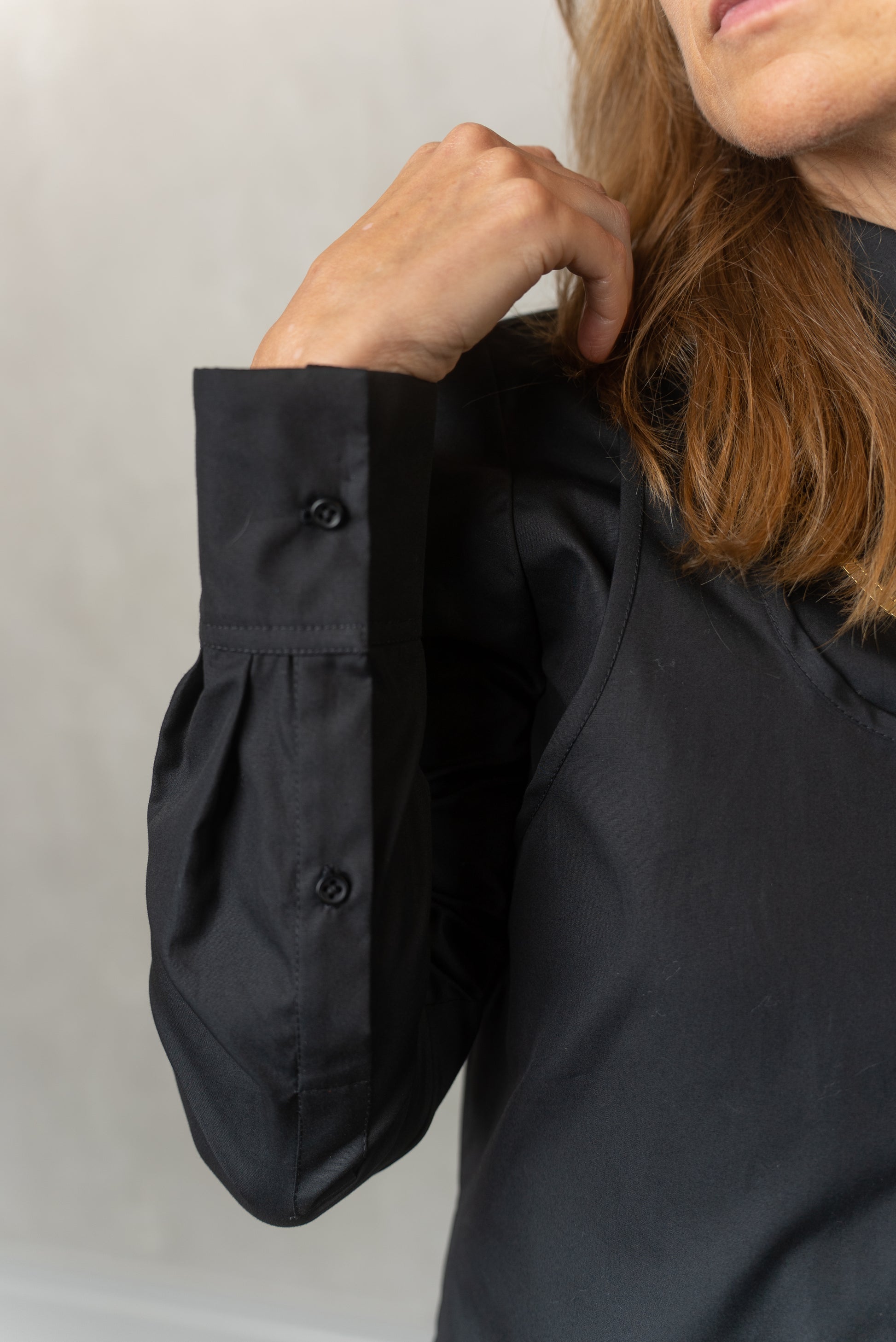 Detail view of Abbey shirt black cuff