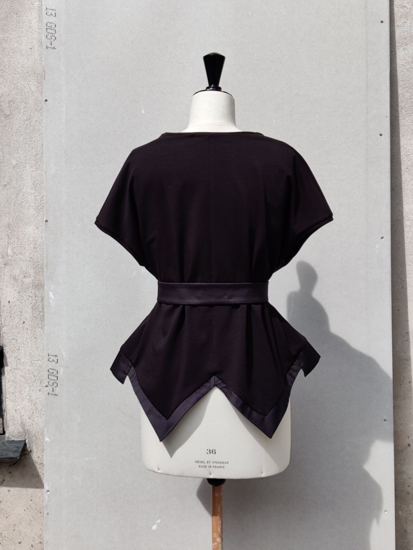 Aider blouse back.
