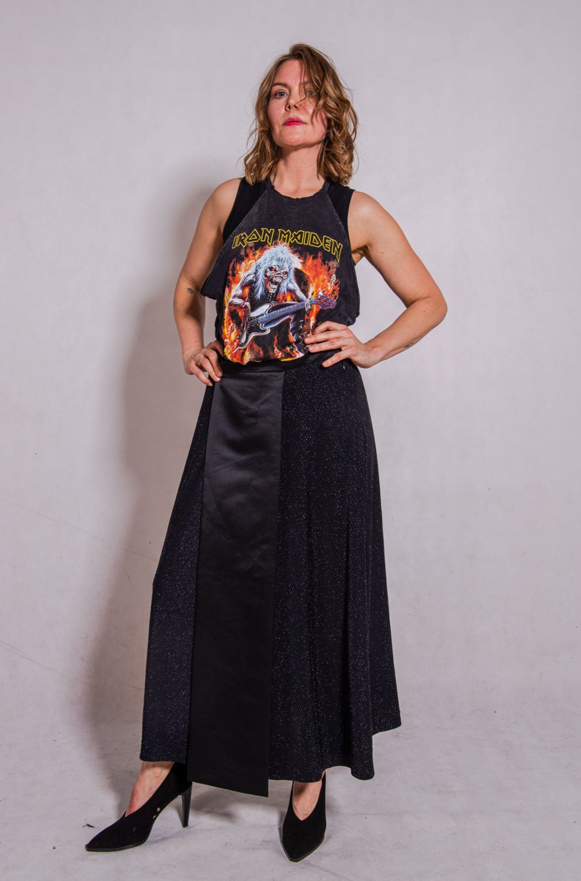 Woman wearing Ayaskirt.